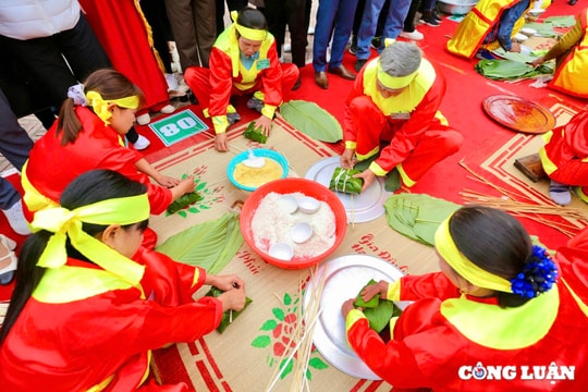 Thi gói bánh chưng, bánh giầy mở màn Lễ hội mùa xuân Côn Sơn - Kiếp Bạc