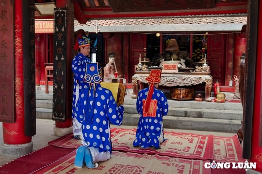 Sơn Tây khai hội đền Và