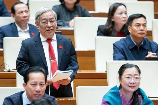 Phân định rõ thẩm quyền của Quốc hội với thẩm quyền của Chính phủ