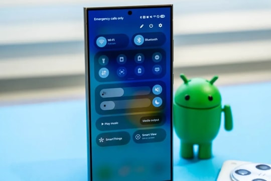 Cách hợp nhất cài đặt nhanh và thông báo trong One UI 7