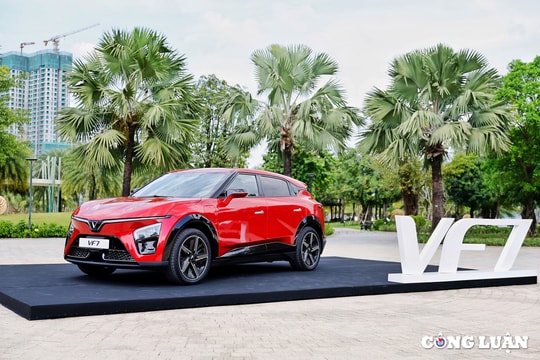 Bảng giá ô tô điện VinFast tháng 2/2025: Giảm cao nhất hơn 400 triệu đồng