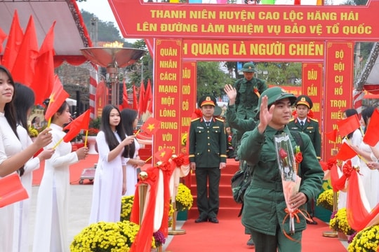 Lễ giao nhận quân 2025: Ngày hội tòng quân của tuổi trẻ Lạng Sơn