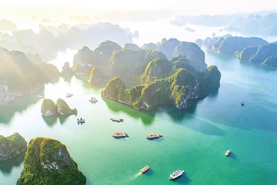 Gìn giữ và phát huy những giá trị của Di sản thiên nhiên thế giới Vịnh Hạ Long