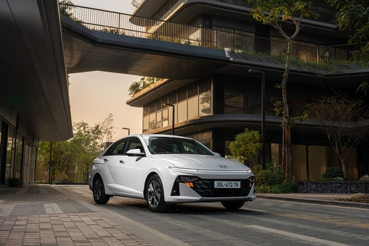 Doanh số ô tô Hyundai tiếp tục sụt giảm