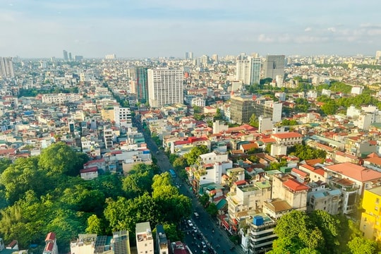 Hai cực đối lập của thị trường bất động sản Hà Nội: 'Đãi cát' tìm nhà ở xã hội