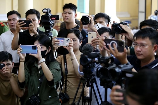 Đề xuất các quy định mới về cấp thẻ nhà báo, quản lý văn phòng đại diện, phóng viên thường trú