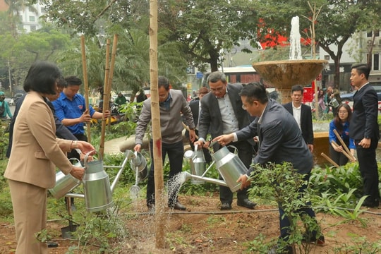 Hanoi Metro phát động “Tết trồng cây”, xây dựng văn hóa giao thông công cộng