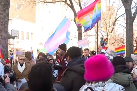 Chính quyền ông Donald Trump siết chặt chính sách với người chuyển giới