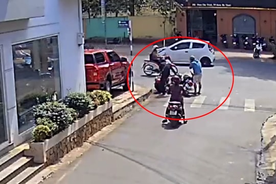 Lại có vụ hành hung sau va chạm giao thông, công an Đắk Lắk đang truy tìm 2 đối tượng