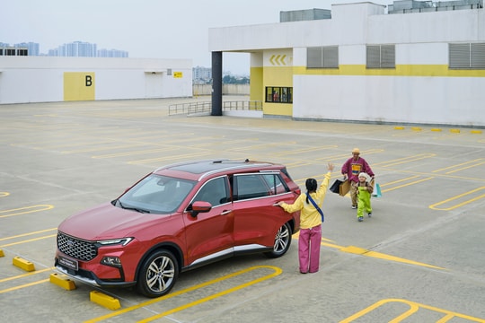 Phân khúc ô tô gầm cao cỡ C: Ford Territory bám đuổi Mazda CX-5