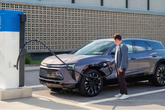 SUV điện và xăng: Lựa chọn nào tốt hơn cho bạn?