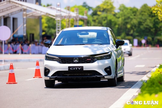 Một mình tăng tốc, Honda City vượt lên dẫn đầu phân khúc sedan cỡ B