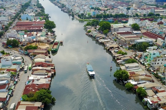 TP.HCM: Di dời toàn bộ nhà ven kênh dự kiến thu 164.000 tỷ đồng