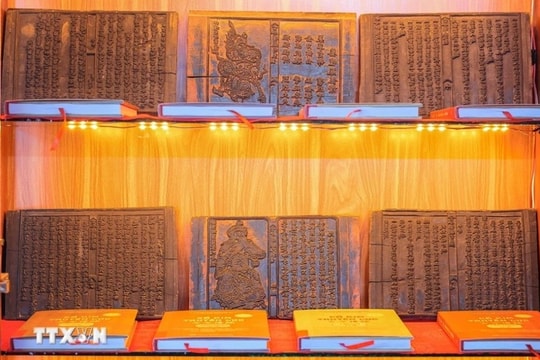 Phát hành bản dịch bộ sách 'Cổ kim truyền lục'