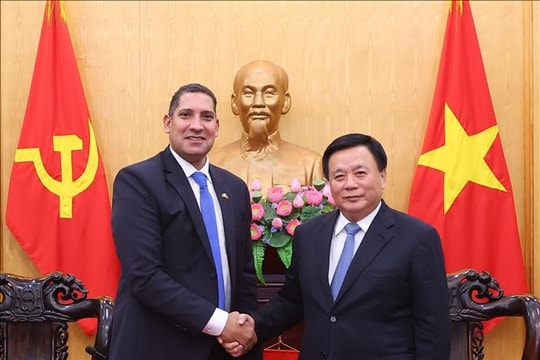 Thúc đẩy hợp tác Việt Nam - Thụy Điển trong nghiên cứu tư vấn chính sách về hành chính, quản trị công