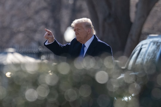 Ông Trump kêu gọi Ukraine bầu cử, nói tỷ lệ ủng hộ Tổng thống Zelenskyy rất thấp