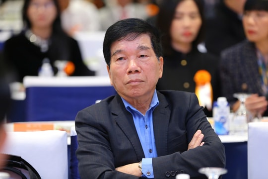 Doanh nghiệp có khi phải xin đến 38 - 40 con dấu để thực hiện dự án