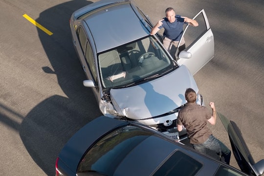 Bảo hiểm xe hơi của bạn bị ảnh hưởng thế nào khi va chạm với các tài xế quốc tế?