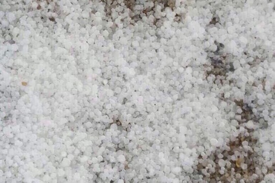 Lào Cai: Không khí lạnh tràn về, cảnh báo mưa đá, băng giá gây hại