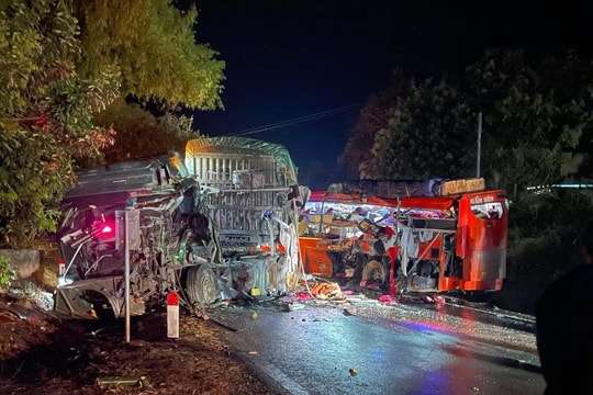 Tai nạn giao thông nghiêm trọng trên Quốc lộ 6, nhiều người thương vong