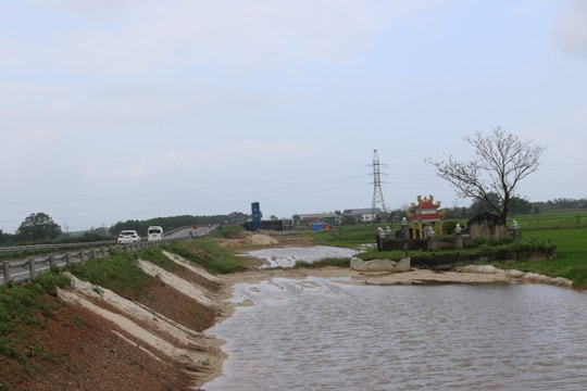 Có phương án đầu tư hoàn thành dự án nâng cấp, mở rộng Quốc lộ 9