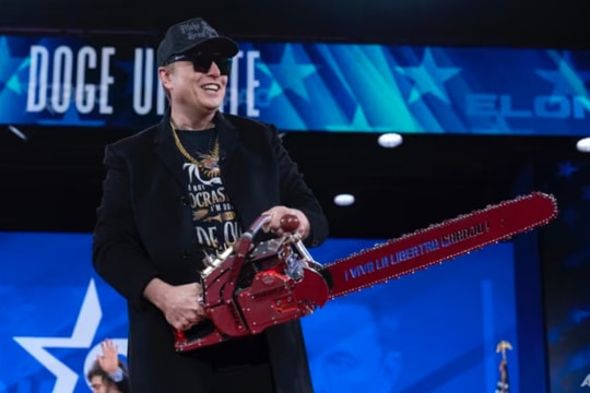 Elon Musk: Công chức Mỹ phải báo cáo công việc trước thứ Hai hoặc từ chức