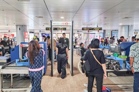 Ngăn chặn kịp thời hành khách mang thuốc nổ lên máy bay