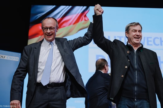 Bầu cử Đức 2025: Lãnh đạo CDU/CSU tuyên bố chiến thắng, muốn 'độc lập khỏi Mỹ'