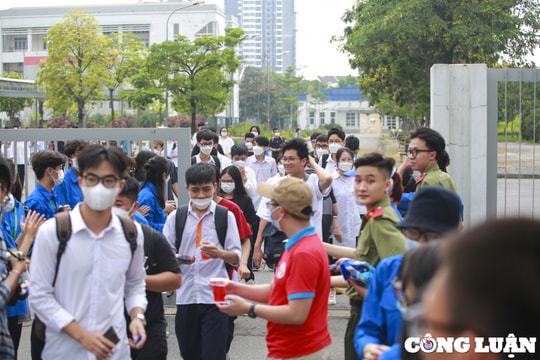 Hà Nội công bố lịch thi và đối tượng dự thi vào trường chuyên