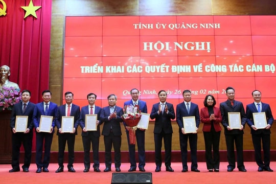 Quảng Ninh: Công bố các quyết định về công tác cán bộ cấp tỉnh