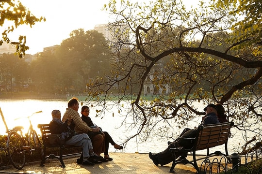 Dự báo thời tiết ngày 27/2: Bắc Bộ ấm lên, Nam Bộ mưa rào