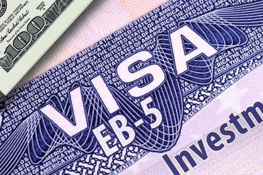 Tổng thống Mỹ muốn bán 'thẻ vàng' giá 5 triệu USD cho người nước ngoài