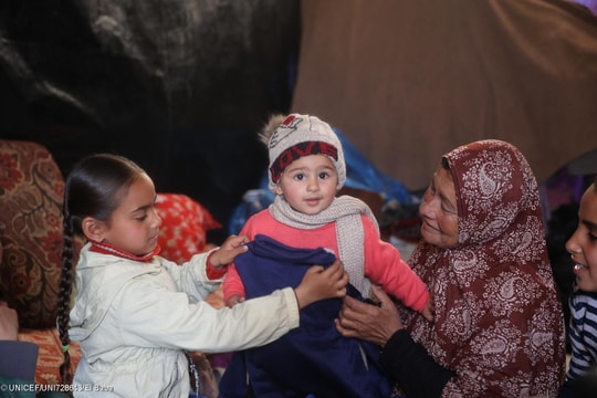 6 trẻ sơ sinh tử vong vì giá rét ở Gaza, Israel bị cáo buộc ngăn chặn viện trợ