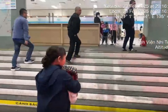 Cảnh sát giao thông kịp thời đưa bé trai sốt cao trên cao tốc đến bệnh viện