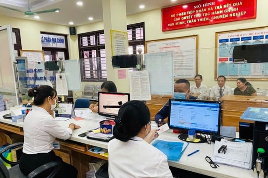 Hà Nội hướng tới đẩy mạnh chuyển đổi số thủ tục hành chính