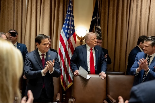 Nhà Trắng từ chối cho AP, Reuters và một số tờ báo khác đưa tin về cuộc họp nội các
