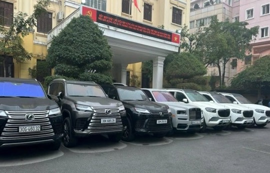 Triệt phá ổ nhóm lừa đảo tiền ảo MPX, thu giữ nhiều xe sang