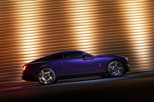 Xe siêu sang Rolls-Royce Black Badge Spectre giá gần 21 tỷ đồng về Việt Nam