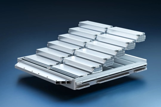 Pin xe điện không cực dương hứa hẹn nạp tới 500 dặm xe mỗi lần sạc