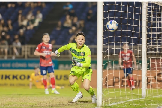 CAHN hoà đáng tiếc trước đội áp chót V.League 2024/25