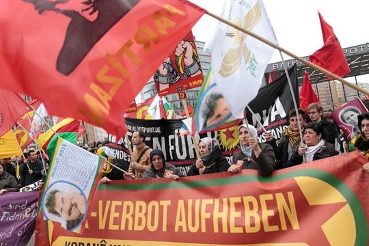 Phiến quân PKK tuyên bố ngừng bắn với Thổ Nhĩ Kỳ ngay lập tức