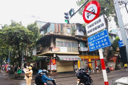 Tín hiệu tích cực trong những ngày đầu cấm xe 16 chỗ trên phố cổ Hà Nội