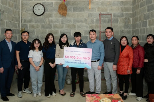 MB Ageas Life trao kinh phí hỗ trợ xây dựng 15 căn nhà cho gia đình khó khăn tại Cao Bằng