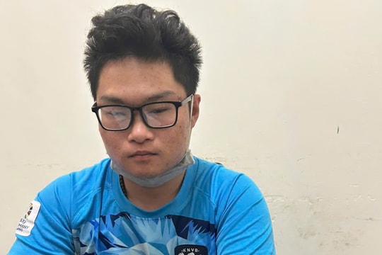 Kon Tum: Nam thanh niên cướp tiệm vàng lấy tiền chuộc xe máy và điện thoại