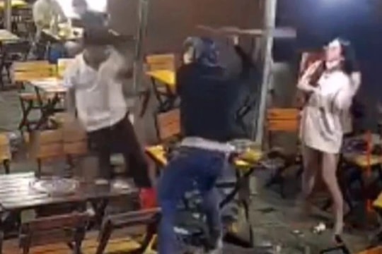 TP Hồ Chí Minh: Bắt giữ nhóm thanh niên cầm hung khí xông vào quán nhậu đánh người ở Thủ Đức