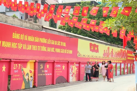 Nhân rộng mô hình vẽ tranh bích họa để bảo vệ môi trường