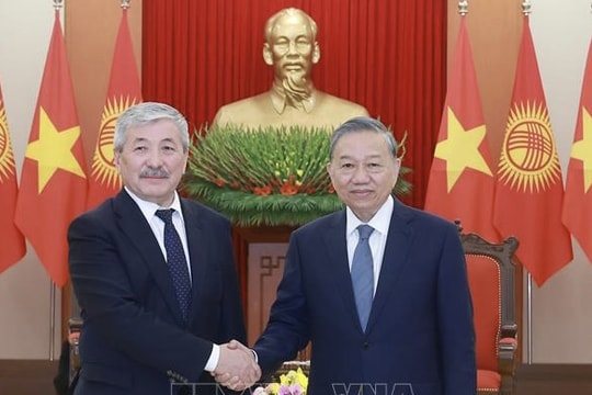 Tổng Bí thư Tô Lâm tiếp Thủ tướng Kyrgyzstan