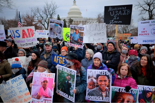 Trung Quốc được hưởng lợi từ thỏa thuận khoáng sản của Mỹ với Ukraine