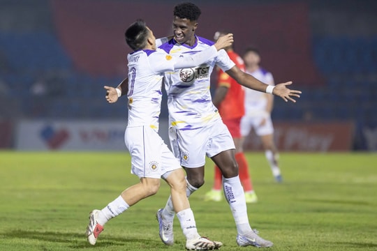 Hà Nội FC chia điểm kịch tính trước Hà Tĩnh tại V.League 2024/25