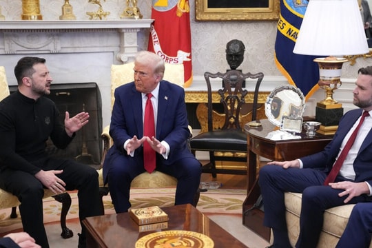 Tỷ lệ ủng hộ ông Zelenskyy tăng lên 67% sau cuộc đấu khẩu tại Nhà Trắng